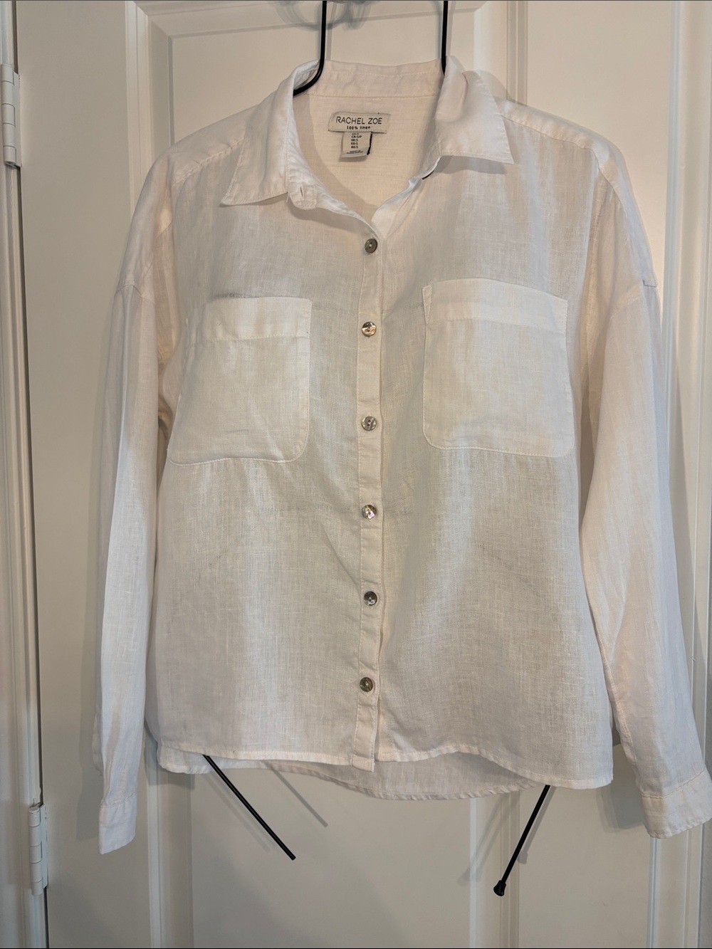 Rachel Zoe White Long Sleeve 100% Linen Button up Shirt with front pockets . S